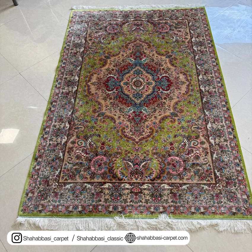 خرید فرش تمام ابریشم سبز
