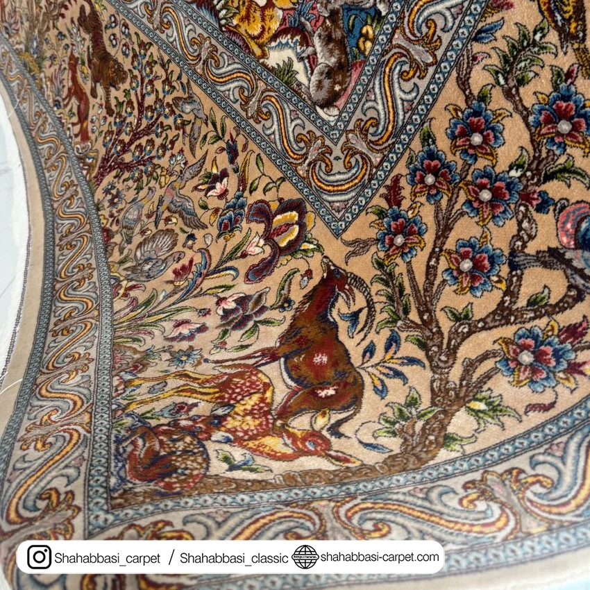 فرش ابریشم کرم