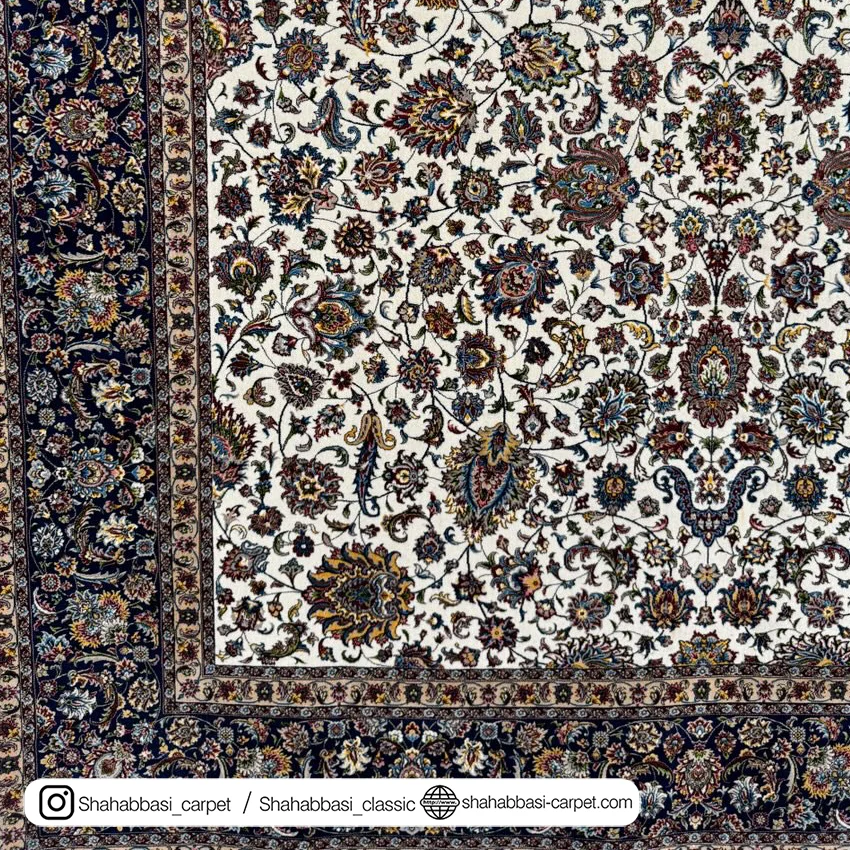 فرش ابریشم کرم
