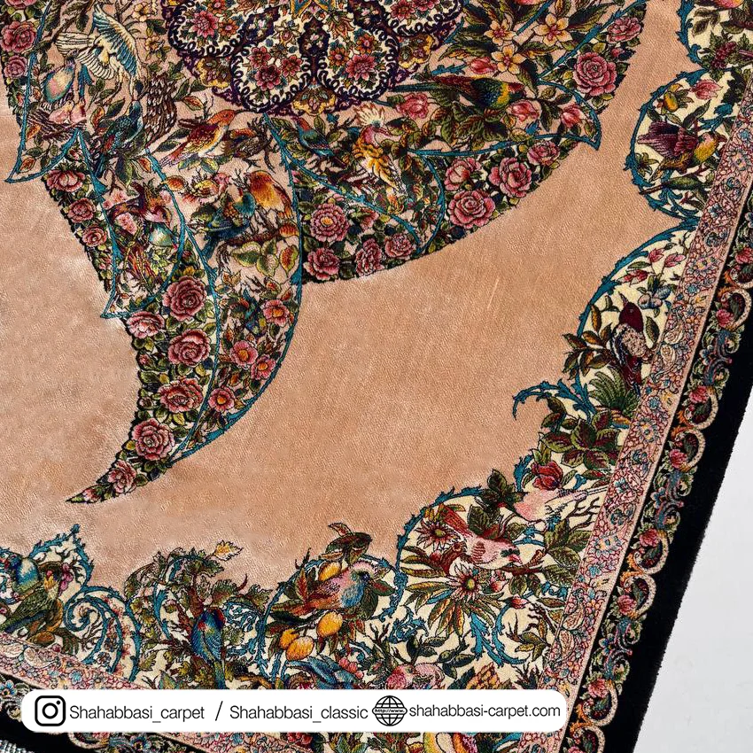 فرش تمام ابریشم بژ