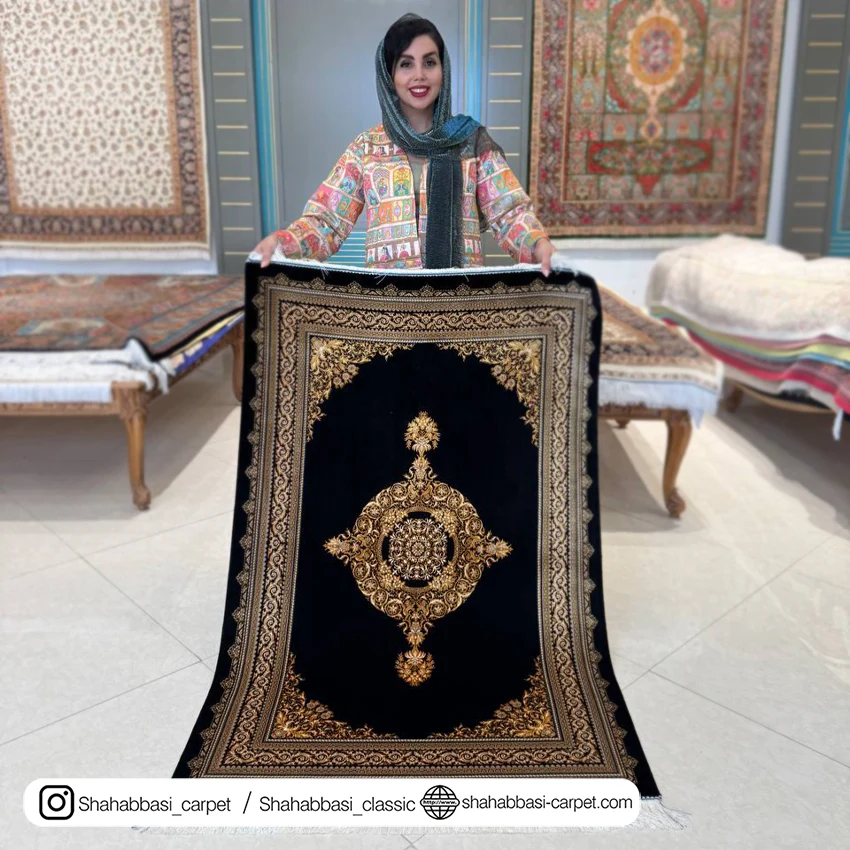 فرش تمام ابریشم کد ۲۲۷ مشکی