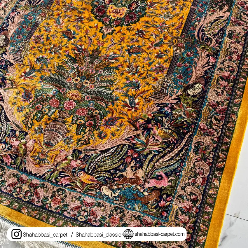 فرش ماشینی ابریشم طلایی