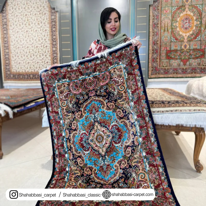 فرش تمام ابریشم کد ۲۱۳ آبی کاربنی