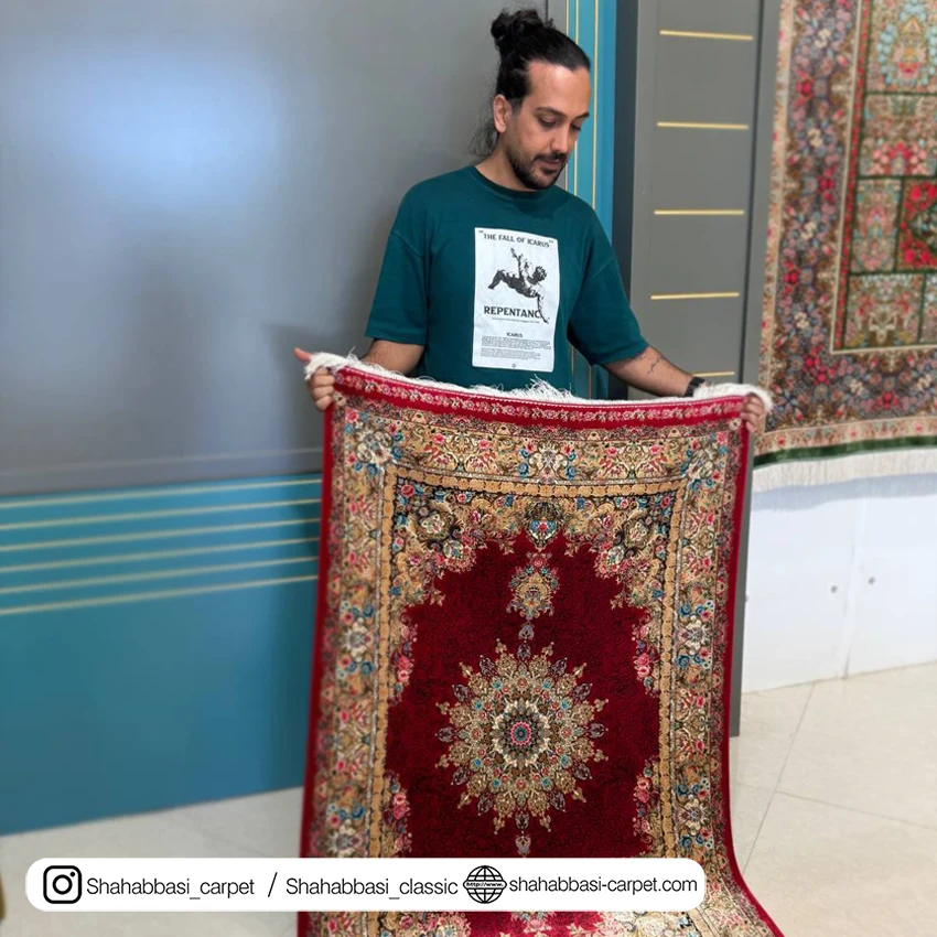 فرش تمام ابریشم کد ۲۱۵ قرمز