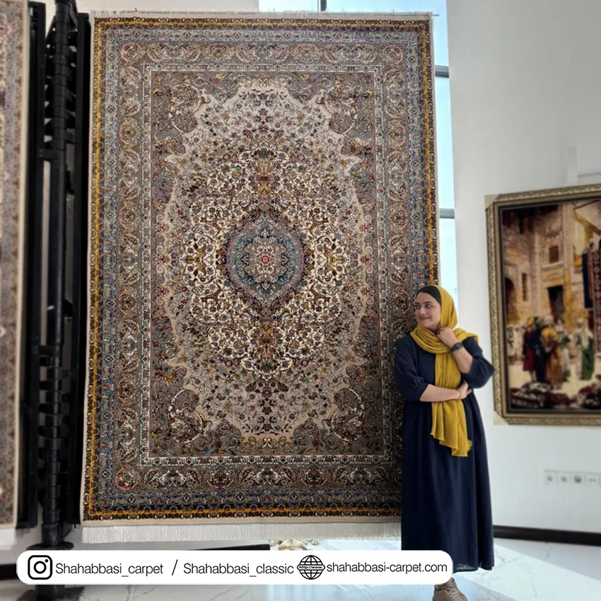 فرش ابریشم کد ۲۰۰ کرم