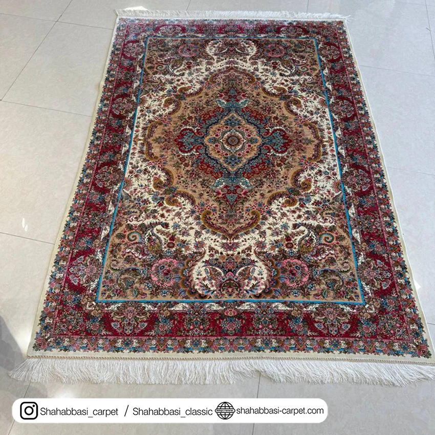 فرش ماشینی کرم ابریشمی